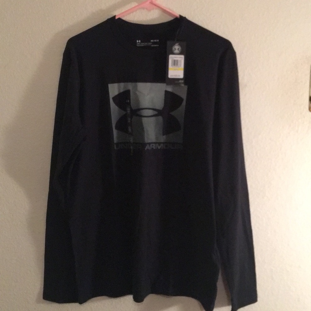 Under Armour long sleeves T shirt- Size Medium - Picture 5 of 5